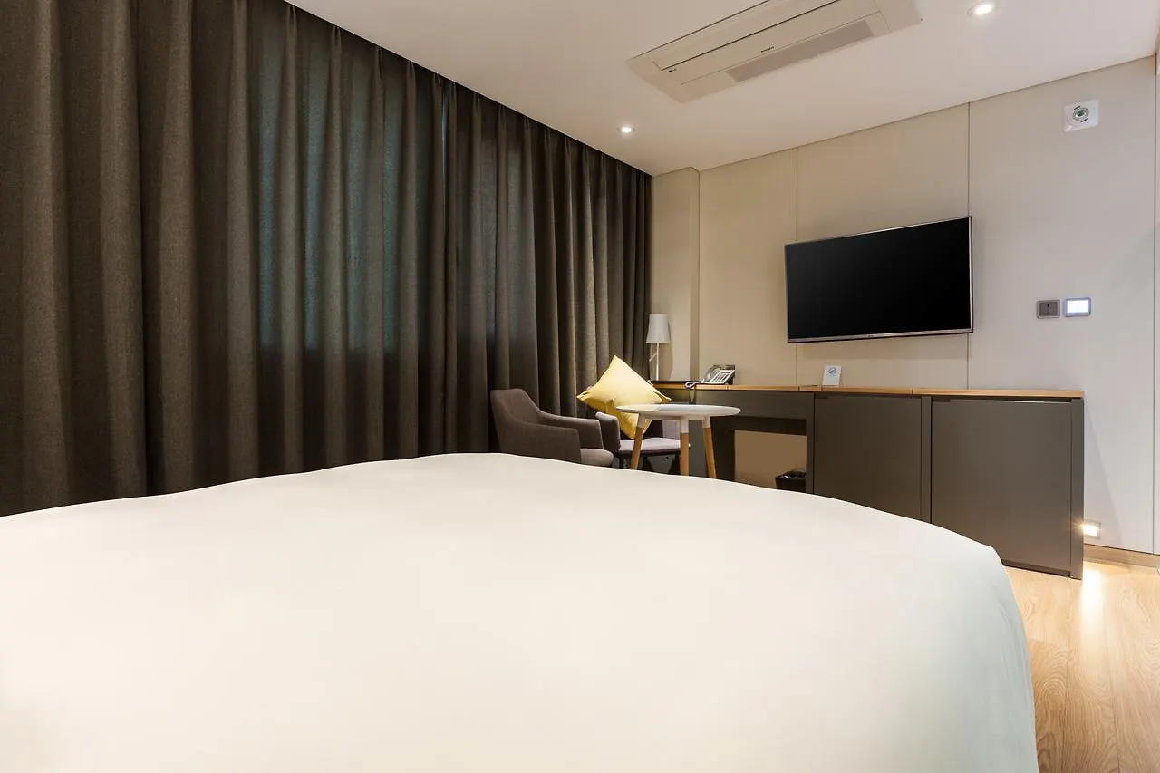 Innostay Seoul 3*,  South Korea