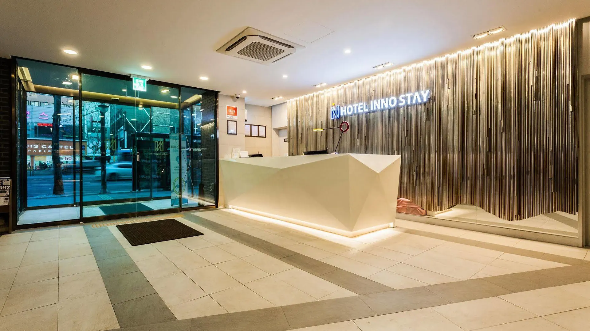 Innostay Seoul 3*,